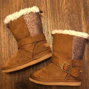 Toddler boots size 6